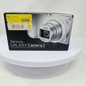 Samsung Galaxy Camera 2 EK-GC200 White 16.3MP 21x Optical Zoom Android Wi-Fi Box